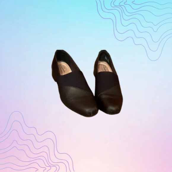 CLARKS Black Slip-On Comfort Flats - Picture 1 of 4